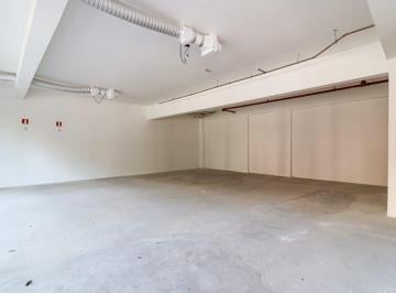 Comercial · 90m² · 3 Quartos · 8 Vagas · Loja na Avenida José Estevão de Magalhães, N. 50 - Loja 03 • 90 m²