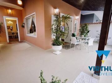 Casa · 197m² · 4 Quartos · 2 Vagas · Casa de 4 quartos no Bosque dos Esquilos - Anil