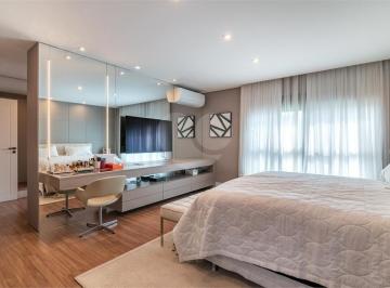 Apartamento de 3 quartos, Curitiba · Apartamento no Campo Comprido com 243m²