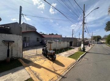 Casa de 3 quartos, Curitiba · Terreno com duas casas alugadas no Santa Candida