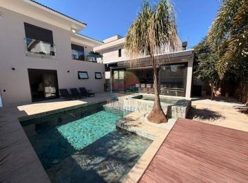 Casa · 589m² · 4 Quartos · 4 Vagas · Casa moderna com vista para o lago no Reserva da Serra Jundiaí