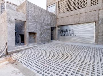 Comercial · 345m² · 2 Quartos · 2 Vagas · Galpão na Rua Teodoro Sampaio, N. 890 • 345 m²