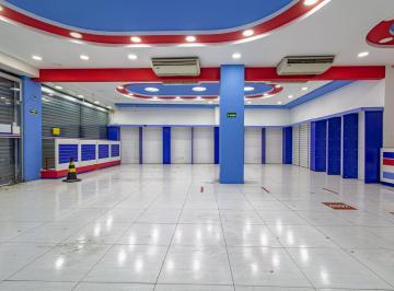 Comercial · 700m² · 18 Vagas · Loja na Avenida Pedro Severino Júnior, N. 65 • 700 m²
