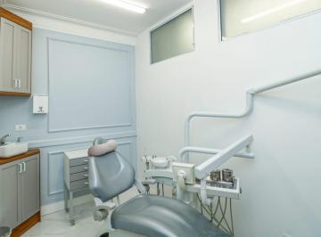 Comercial · 15m² · 1 Quarto · 1 Vaga · Sala comercial na Rua Eça de Queiroz, N. 351 - Sala 01 • 15 m²