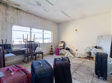 Comercial · 1020m² · 8 Quartos · 40 Vagas · Prédio comercial na Avenida São Miguel, N. 4115 - Inteiro • 1020 m²