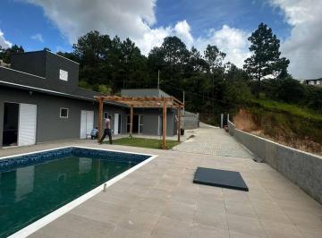 Rural · 130m² · 3 Quartos · 8 Vagas · Chácara à Venda em Atibaia com 3 dormitórios