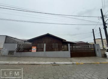 Casa · 70m² · 2 Quartos · 1 Vaga · casa pronta para morar em Balneário Piçarras Sc