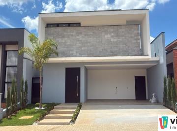 Casa · 253m² · 3 Quartos · 4 Vagas · CASA COM 3 SUÍTES E PISCINA NO CONDOMÍNIO CAMPOS DE MEDEIROS!