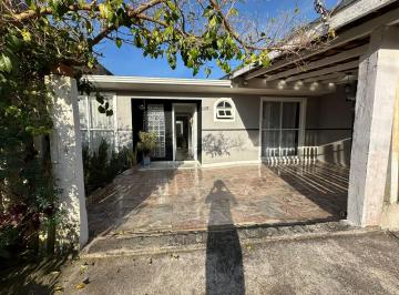 Frente · Excelente casa em São José dos Pinhais no Bairro Santo Antonio