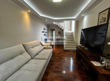 Foto 01 · Imperdível: Casa de 3 quartos e suíte na Vila Mogilar, Mogi das Cruzes-SP, com 158m² e 2 vagas de ga