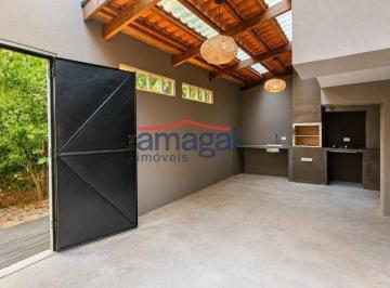 Casa · 200m² · 2 Vagas · Sobrado no Villa Branca