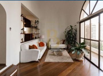 Apartamento · 210m² · 4 Quartos · 3 Vagas · Apartamento à venda em Moema com 4 quartos e 3 vagas.