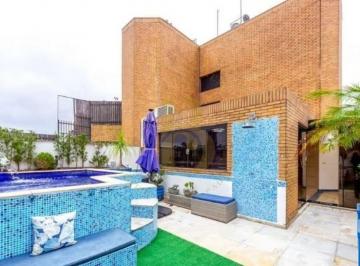 Apartamento · 200m² · 2 Quartos · 3 Vagas · Cobertura á venda de 200m², com 02 dormitórios e 03 vagas com piscina