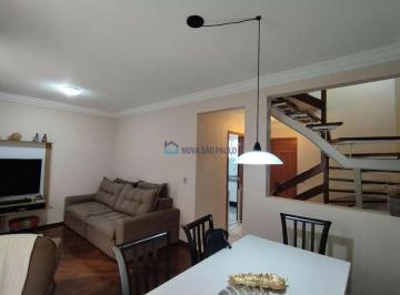 Casa · 140m² · 3 Quartos · 2 Vagas · Sobrado em Condomínio com 3 quartos na região da Vila Moraes.