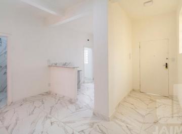 Apartamento · 64m² · 2 Quartos · Apartamento com 2 Dormitórios em Centro