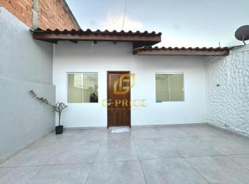 Casa · 44m² · 2 Quartos · 1 Vaga · Linda Casa Recém Reformada com Entrada Individual na Região Central da Cidade