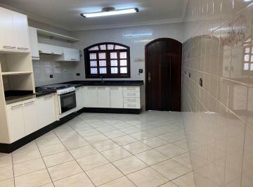 Casa · 220m² · 3 Quartos · 2 Vagas · Sobrado com 3 dormitórios, 220 m² - Vila Camilópolis - Santo André/SP