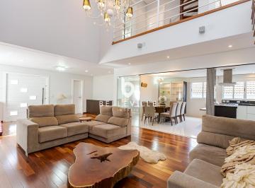 Casa · 309m² · 4 Quartos · 5 Vagas · Casa Mobiliada em Condomínio, com 4 Quartos, sendo