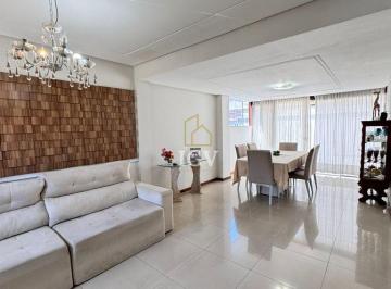 v1fz3i2ogi5zwq5yjk0yju1_md · Casa Modelo B à Venda – 4 Quartos, Suíte, Churrasqueira e Igarapé | R$ 1.500.000