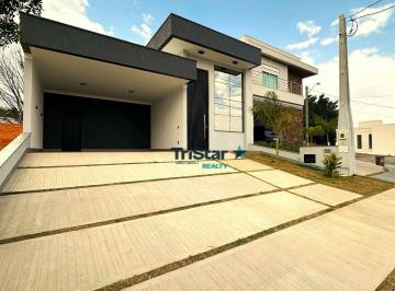 737be015c8cae5e174a6883ea410c9aaf1cc5e19 · VENDA - CA0559 - CONFORTO E SEGURANÇA EM CASA TERREA COM 3 SUÍTES E PISCINA - AT. 300m² - AC. 189m²