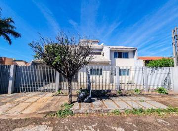 Casa · 337m² · 3 Quartos · 2 Vagas · VENDA | Casa, com 3 dormitórios em Aeroporto, Londrina