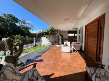 Casa · 300m² · 3 Quartos · 5 Vagas · Casa à Venda em Porto Seguro: 3 Suítes na Orla Norte