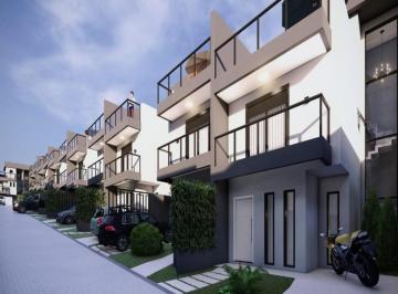 Casa · 130m² · 3 Quartos · 2 Vagas · Imperdível sobrado à venda em Curitiba-PR, bairro Uberaba: 3 quartos, sendo 1 suíte, 4 banheiros, 2 