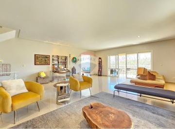 Casa · 589m² · 4 Quartos · 5 Vagas · Locação Casa Gênesis l Alphaville com Piscina Aquecida Vista Mata