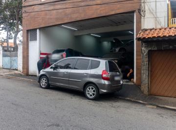 Comercial · 360m² · 2 Vagas · Sobreloja na Rua Aristódemo Gazzotti, N. 248 - 1º andar • 360 m²