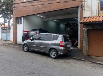 Comercial · 360m² · 2 Vagas · Sobreloja na Rua Aristódemo Gazzotti, N. 248 - 1º andar • 360 m²