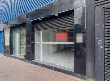 Comercial · 70m² · 4 Quartos · Loja na Rua Alfredo Pujol, N. 561 • 70 m²