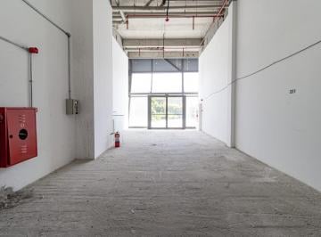 Comercial · 2079m² · 4 Quartos · 99 Vagas · Loja na Avenida Rubem Berta, N. 850 - A • 2079 m²