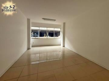 Comercial · 30m² · 1 Quarto · Visibilidade e Sucesso: Seu Negócio no Ponto Mais Movimentado de Porto Alegre