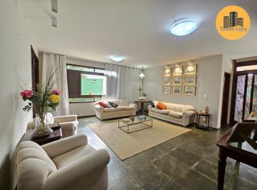 Casa · 454m² · 5 Quartos · 6 Vagas · Casa Alto Padrão no Itaigara, condominio fechado, reformada, com 5/4