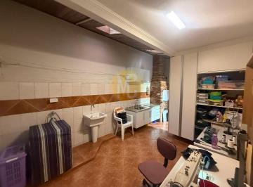 Casa · 183m² · 3 Quartos · 2 Vagas · LINDO SOBRADO,  3 QUARTOS, SUITE, 2 VAGAS GARAGEM,CLOSET - BOSQUE DOS IPES
