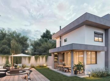 Casa · 213m² · 3 Quartos · 4 Vagas · Casa de alto padrão à venda no bairro Nossa Senhora da Saúde