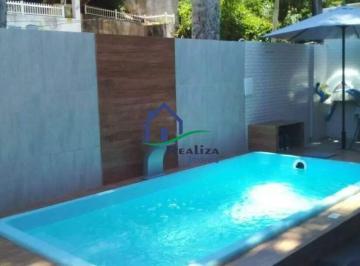 Casa · 127m² · 3 Quartos · 2 Vagas · Casa duplex com piscina, quintal e churrasqueira em Maravista, Niterói