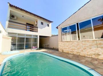 Casa · 220m² · 3 Quartos · 3 Vagas · Casa / 3 Quartos / 1 Suíte / Piscina / Cgurrasqueira / 4 Vagas / Porto Verde / J