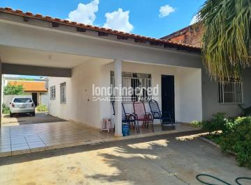 11757527840134.jpg · Casa com edícula à venda na Vila Paglia  3 quartos, 160m² construídos, terreno amplo, ótima localiza