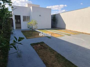 Casa · 250m² · 2 Quartos · 4 Vagas · Casa residencial com 2 quartos disponível para venda no bairro Laranjeiras em Uberlândia-MG.