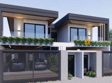 Casa · 208m² · 3 Quartos · 4 Vagas · Elegância no Glória com Preço Abaixo do Mercado