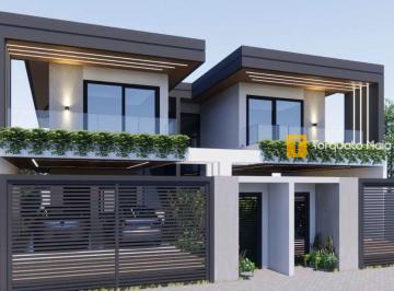 Casa · 208m² · 3 Quartos · 4 Vagas · Elegância no Glória com Preço Abaixo do Mercado