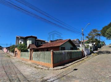 Casa · 181m² · 3 Quartos · 2 Vagas · Sobrado em Núcleo Habitacional Doutor Abranches Guimarães, Campo Largo/PR