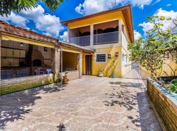 Casa · 300m² · 3 Quartos · 7 Vagas · Sobrado com 3 quartos à venda, 300 m² por R$ 960.000 - Tremembé - São Paulo/SP