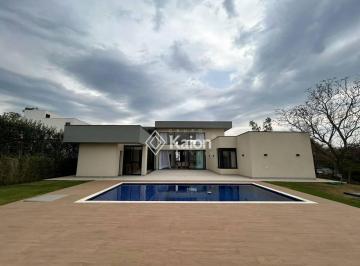 ec3db5573eade106e405ff2a01deb73f9456e96c · Casa à venda no Condomínio Fazenda Kurumin em Itu (SP).