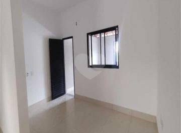 Casa · 81m² · 2 Quartos · 2 Vagas · Casa com 2 quartos à venda em Parque residencial sabiás - SP