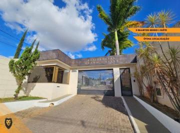 Casa de 3 quartos, Águas Claras · Casa de 3 Quartos com 1 Suíte - Condomínio Residencial Grand Ville