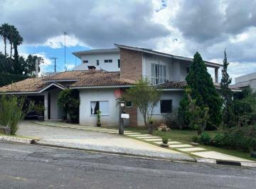 Casa · 250m² · 3 Quartos · 5 Vagas · Casa a venda em condomínio fechado no Arujá.