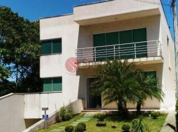 Casa · 231m² · 3 Quartos · 4 Vagas · Sobrado em condomínio com terreno no Parque Residencial Itapeti de 231m² área útil.