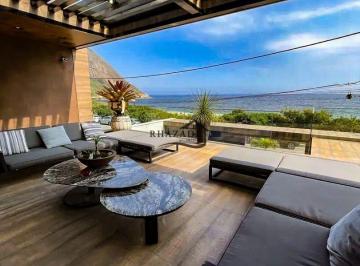 Casa · 600m² · 4 Quartos · 10 Vagas · Casa com 4 suítes à venda, 600 m² por R$ 14.900.000 - Itacoatiara - Niterói/RJ
